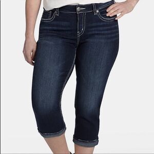 SILVER suki capri size 30 dark wash